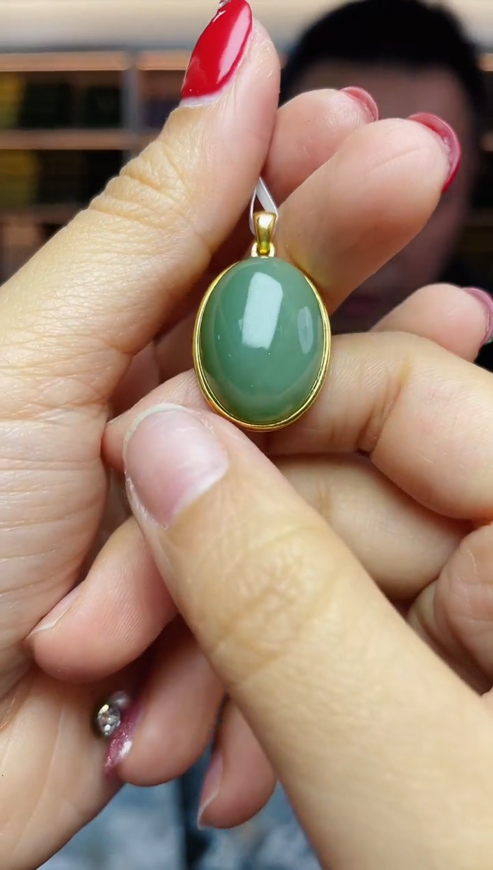 【闪购商品】和田玉`18K金镶嵌多样性发一件