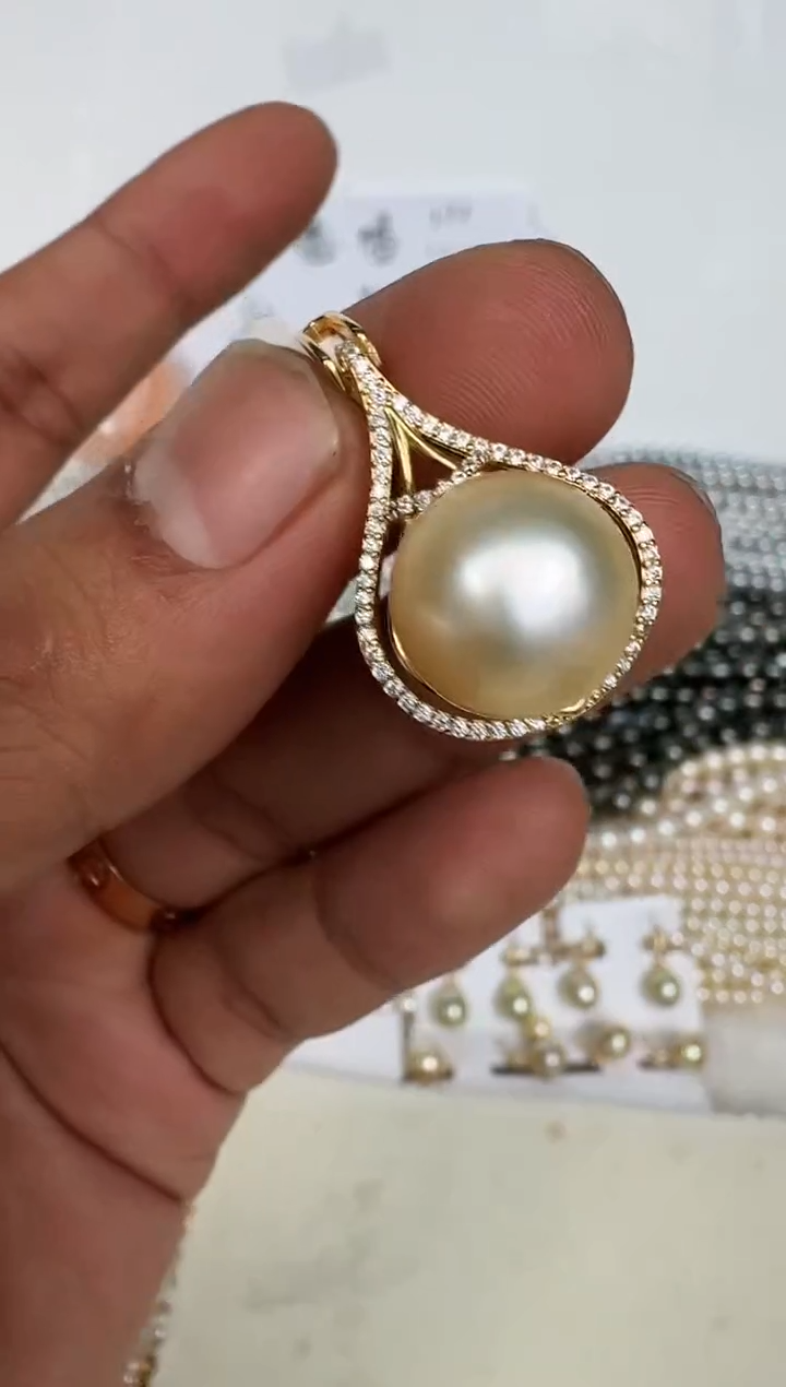 颈饰银S925镶嵌海水珍珠吊坠