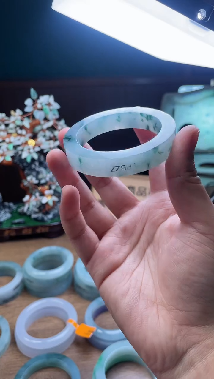 【闪购商品】定制翡翠手镯未镶嵌定制