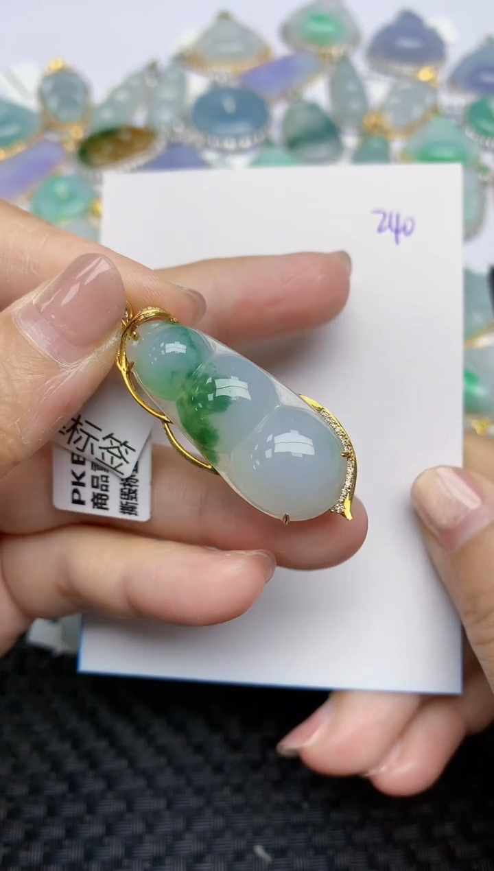 【闪购商品】翡翠颈饰18K金镶嵌天然A货翡翠 