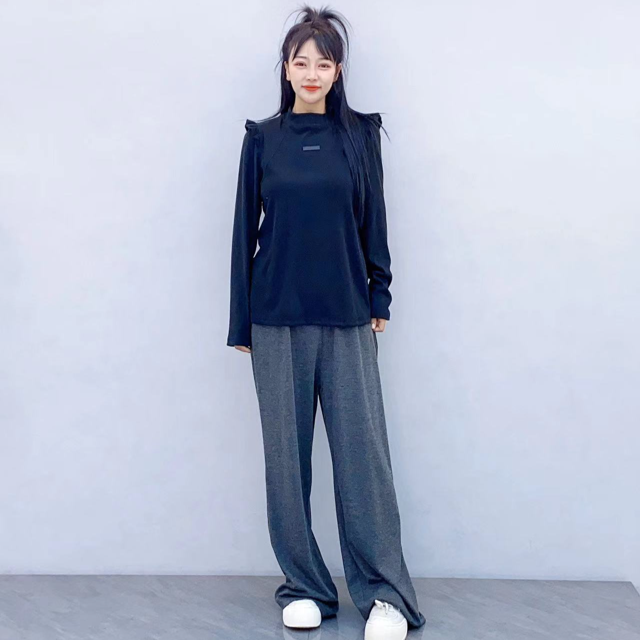 XIE9 时尚显瘦百搭打底衫6663