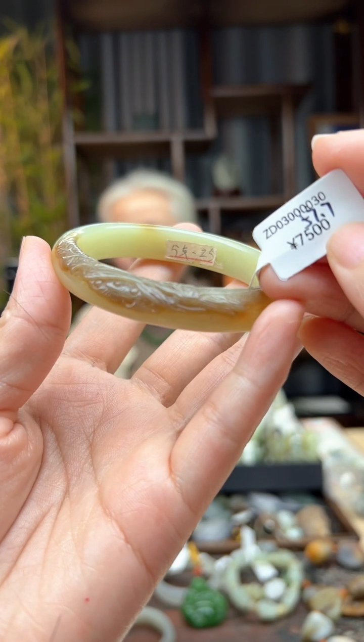 【闪购商品】和田玉颈饰未镶嵌手镯  卡57.7