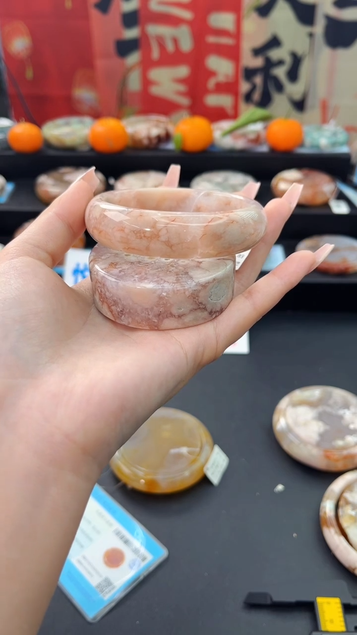 【闪购商品】石英质玉手镯未镶嵌赠送镯心（60圈口）