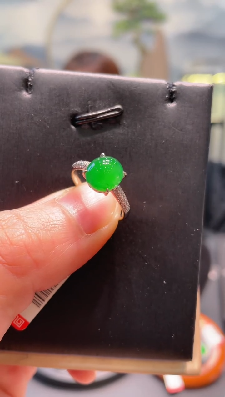 【闪购商品】翡翠颈饰18K金镶嵌A63戒指