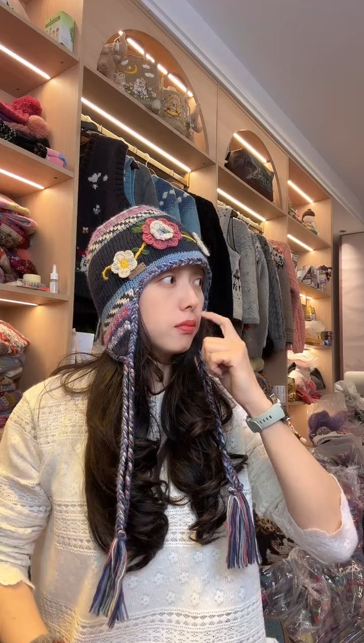 羊毛美丽如刺绣护耳帽