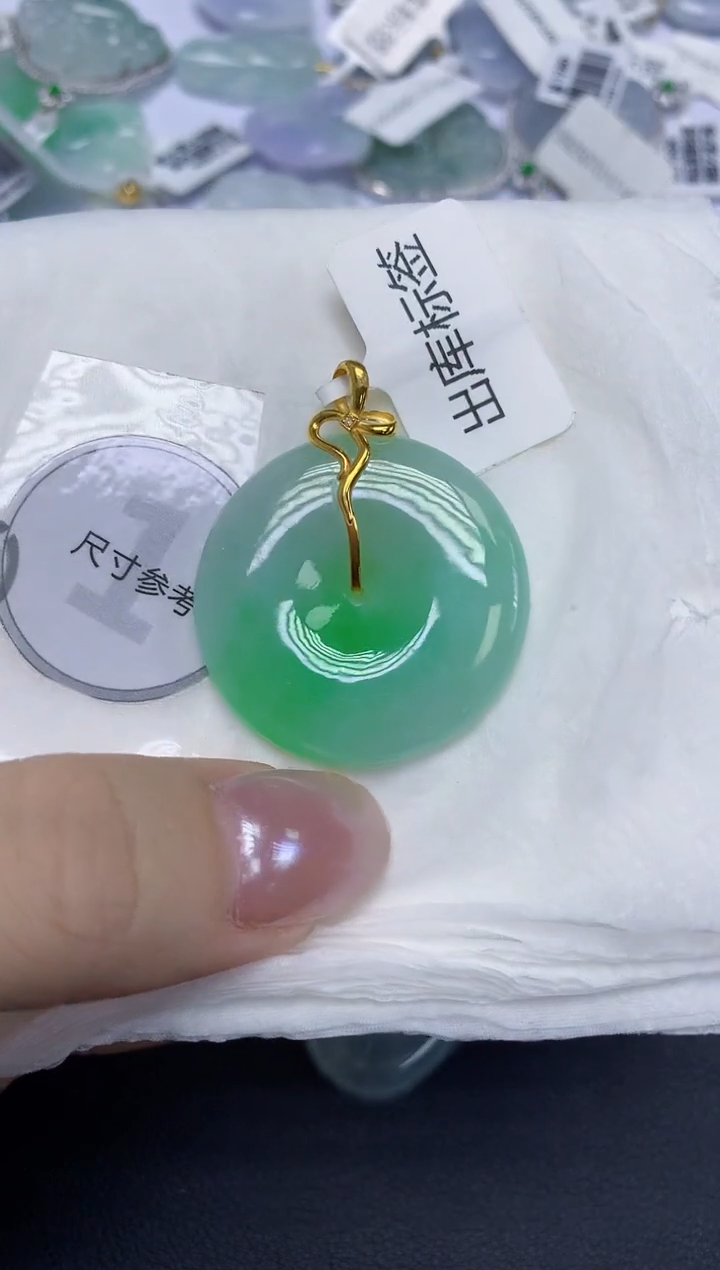 翡翠18K金镶嵌颈饰天然缅甸翡翠A货百元以上9元证书费自理