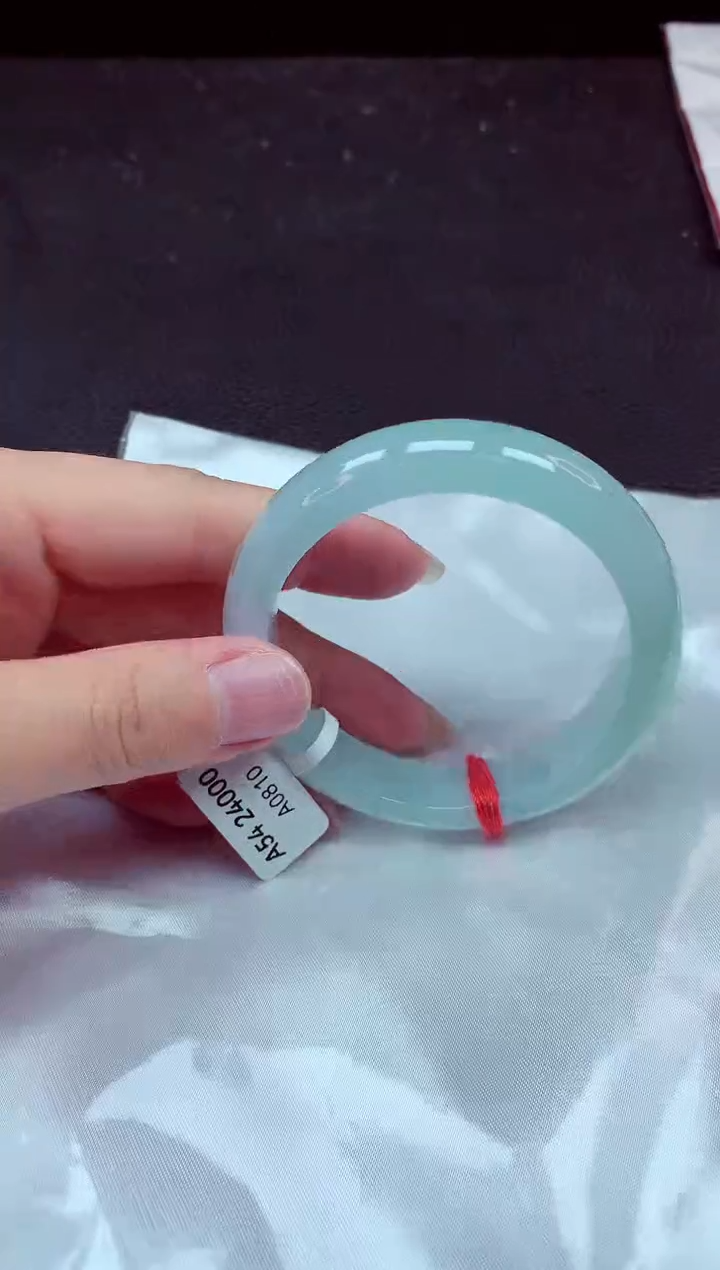 【闪购商品】翡翠手镯未镶嵌镯子54+