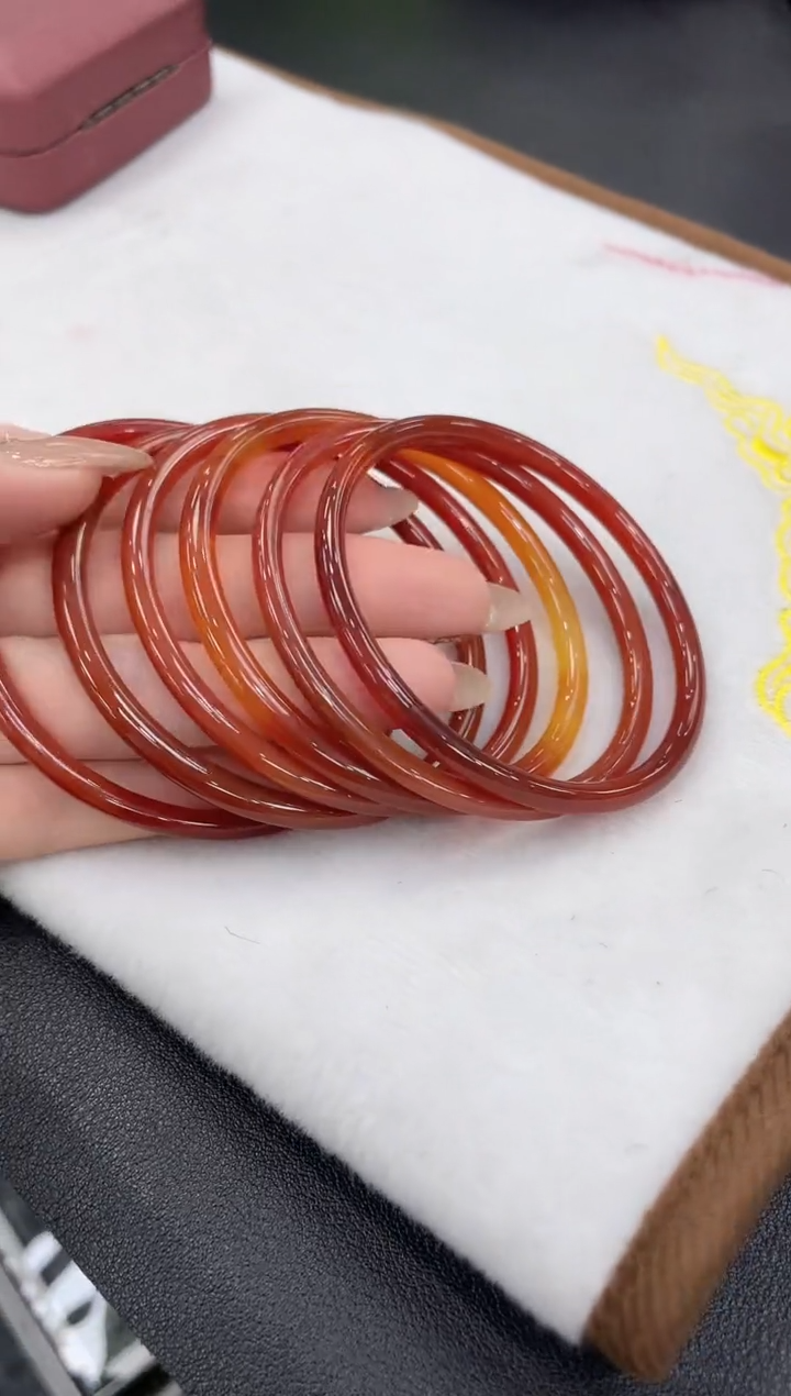 【闪购商品】玛瑙/玉髓手镯未镶嵌多样性拍一发一