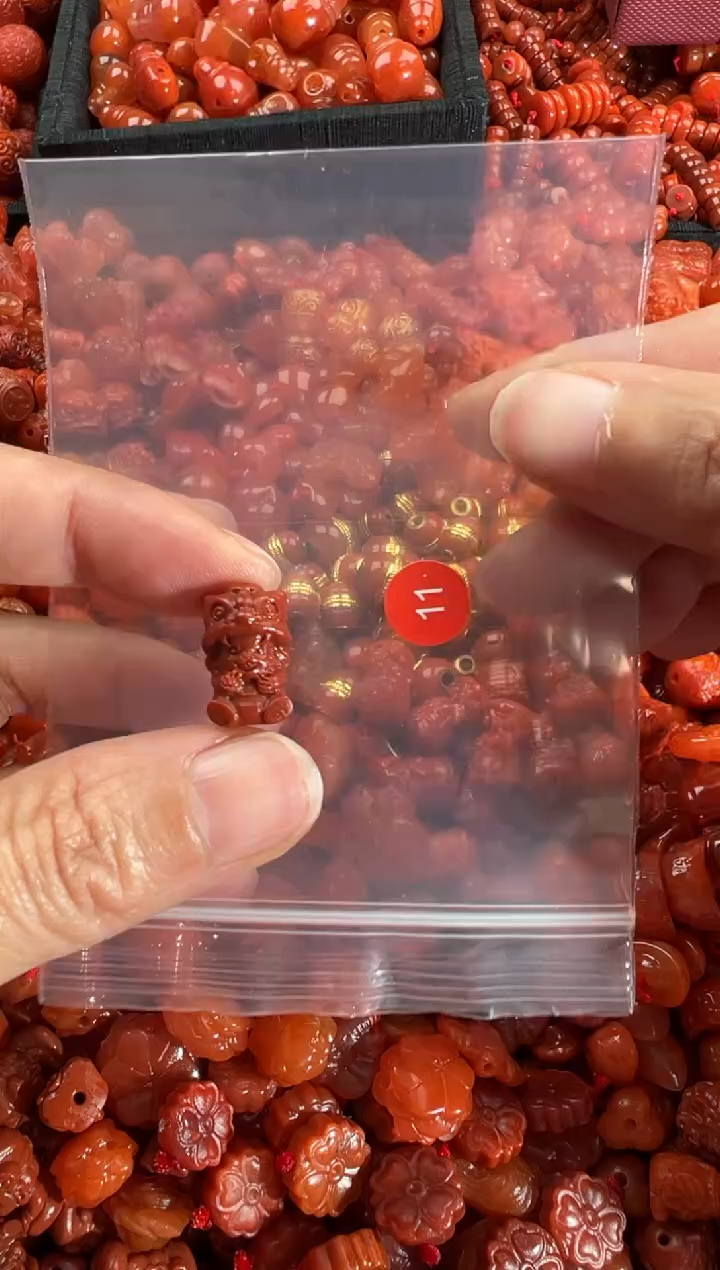 【闪购商品】南红玛瑙颈饰未镶嵌2