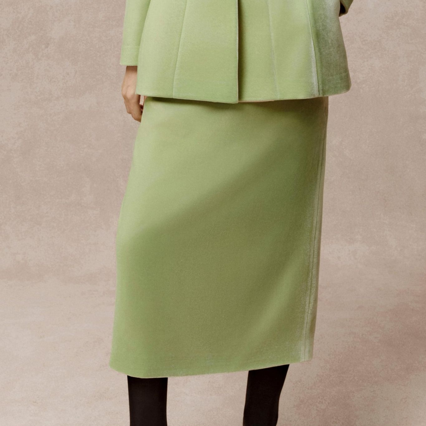 【顾文婷推荐】玉琼国风26 秘色真丝丝绒直筒半裙 J26S2340