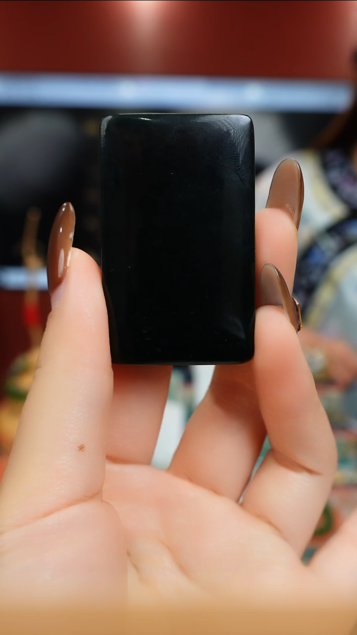 颈饰未镶嵌和田玉（青玉）无事牌