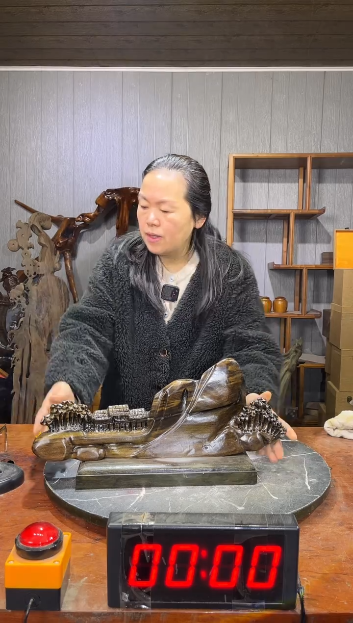 金丝楠曾*娃阴沉木山水倒流香