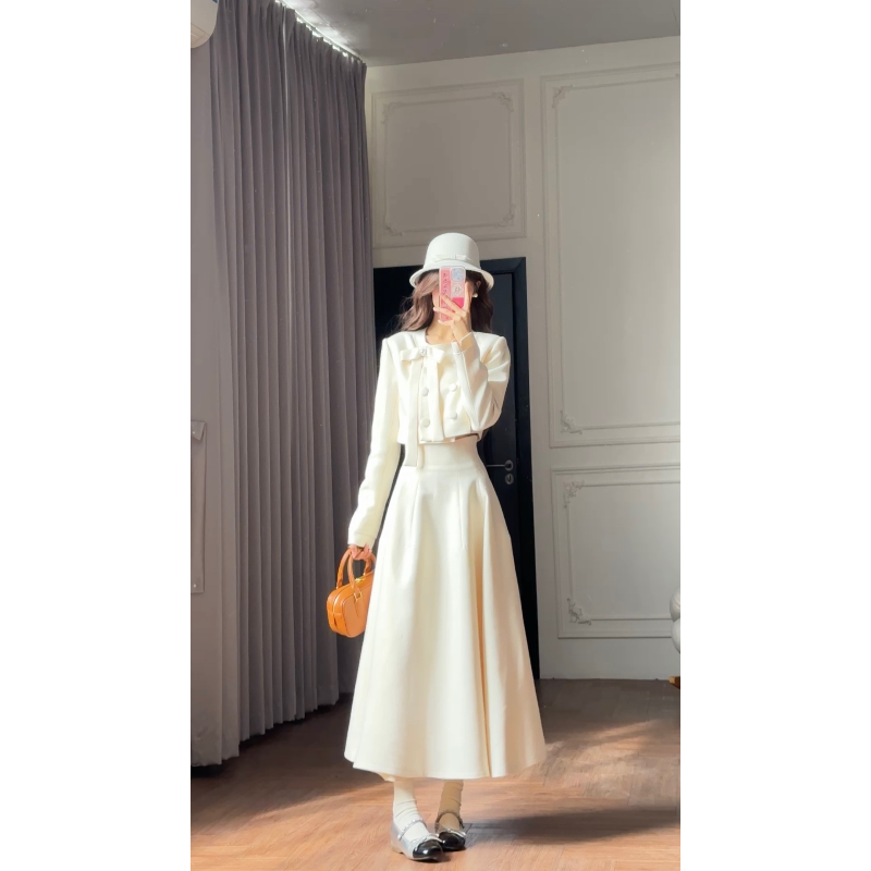 小小仟 "南洋千金"秋季法式珍珠蝴蝶结A字廓形长半裙时尚套装