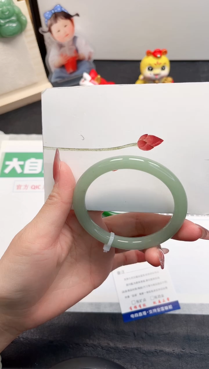 【闪购商品】石英质玉手镯未镶嵌163-58.4