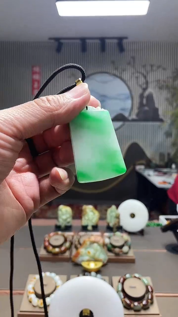 【闪购商品】翡翠挂件未镶嵌无事牌多样性发货任意一件