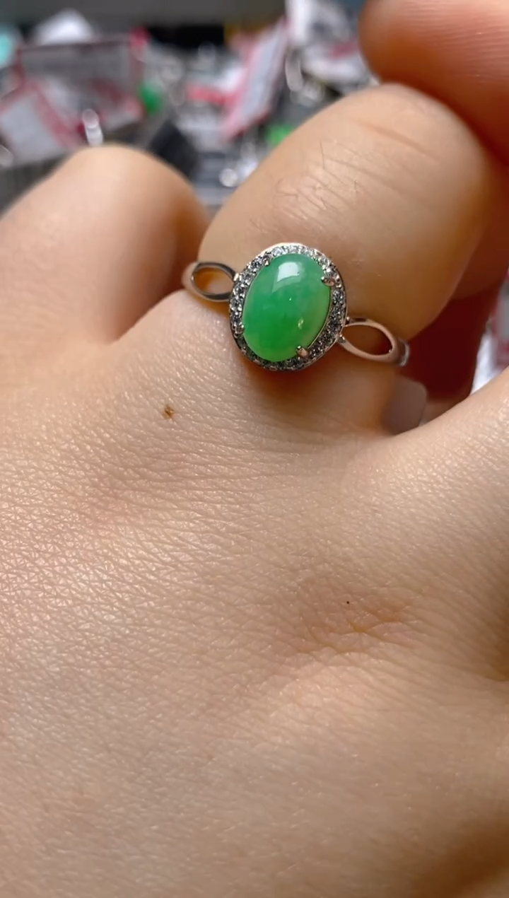 银S925镶嵌戒指翡翠百内无证书