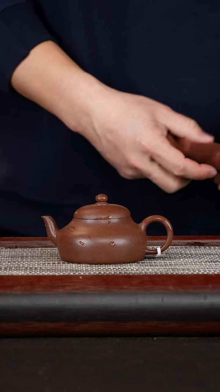 【闪购商品】紫砂茶壶紫砂壶君德紫玉金砂140CC