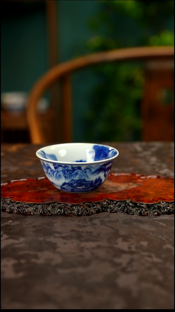 青花手绘山水主人杯