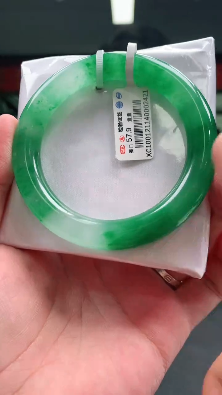 【闪购商品】石英质玉手镯未镶嵌手镯