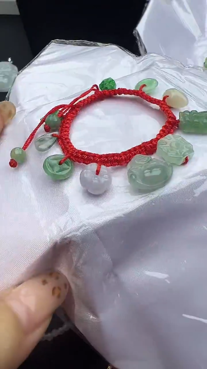 未镶嵌手绳翡翠小孩手串