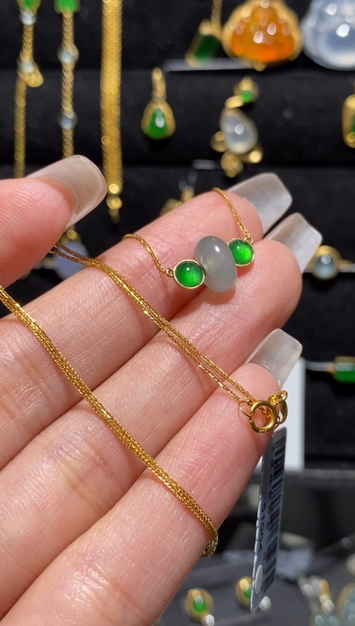 【闪购商品】翡翠颈饰18K金镶嵌套链
