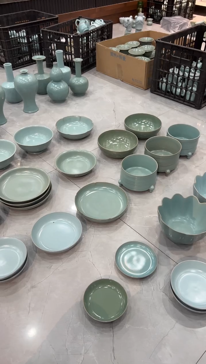 瓷片借****发福利罗汉杯瑕