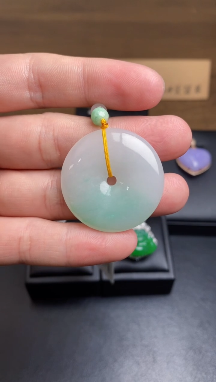 【闪购商品】翡翠颈饰未镶嵌翡翠