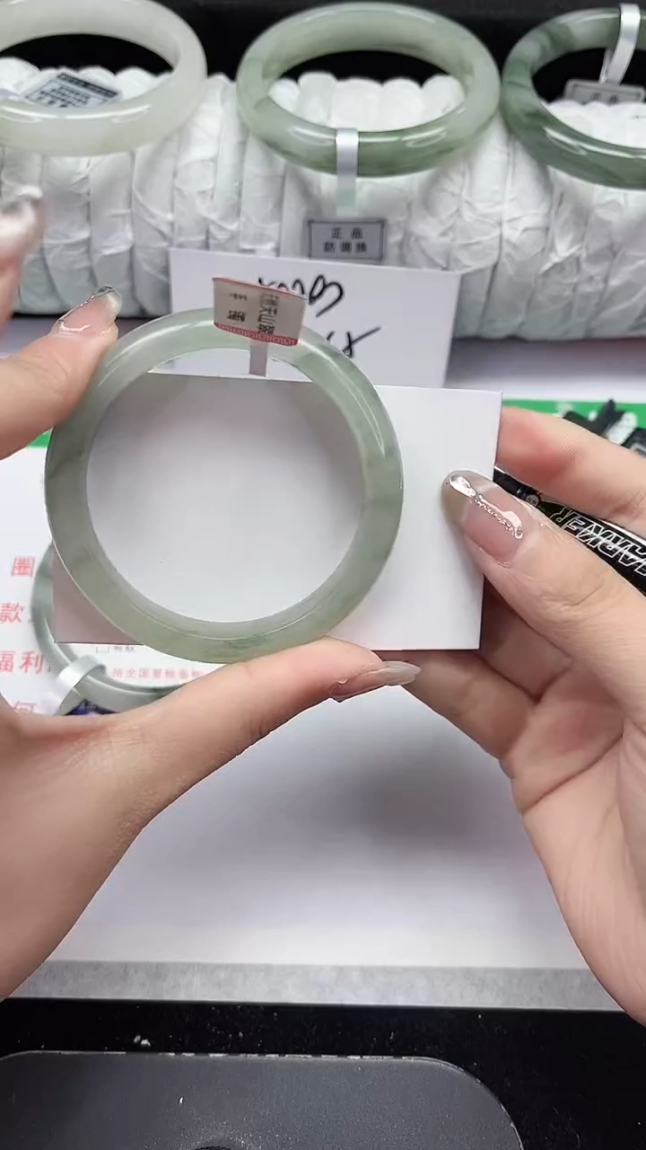 未镶嵌手镯石英质玉331-53/54