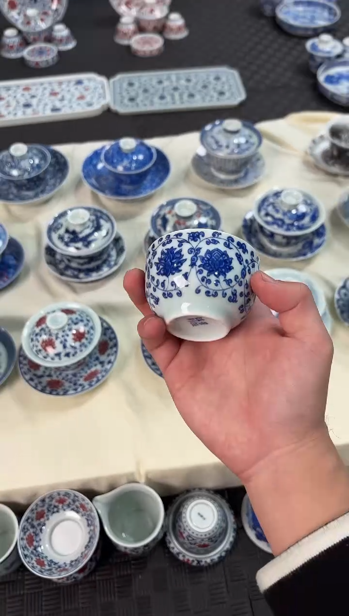 杯子瓷景德镇陶瓷茶具青花缠枝莲小杯子2