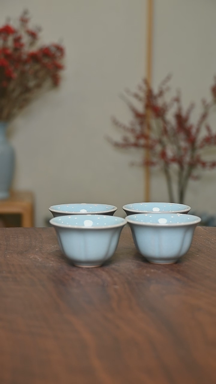 【闪购商品】其他微瑕天青釉朱家汝窑款葵口杯4只