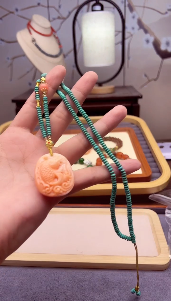玛瑙/玉髓颈饰14K金镶嵌X307