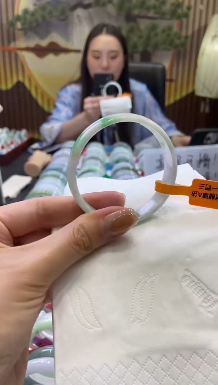 未镶嵌手镯翡翠W****?0006985