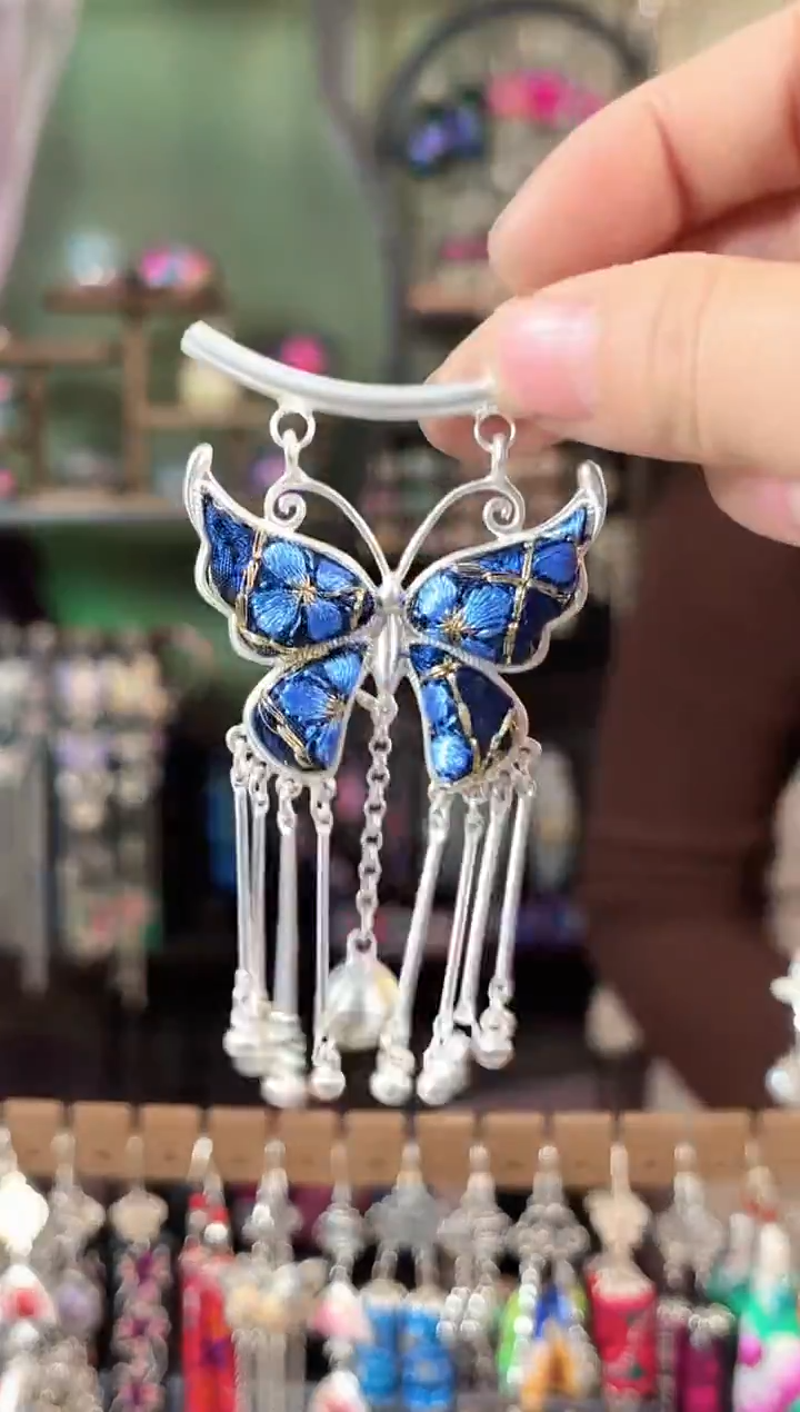 彩云南阁非遗老绣苗银饰品342