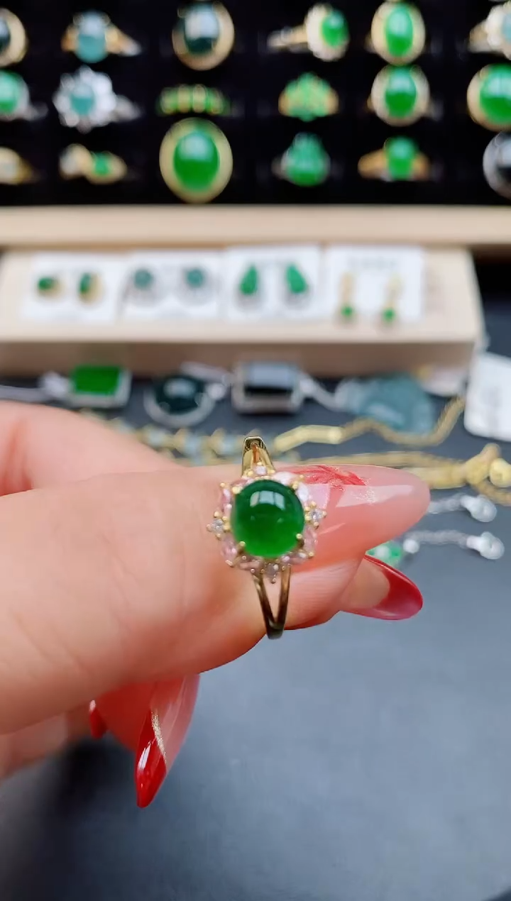 【闪购商品】翡翠戒指银S925镶嵌08550