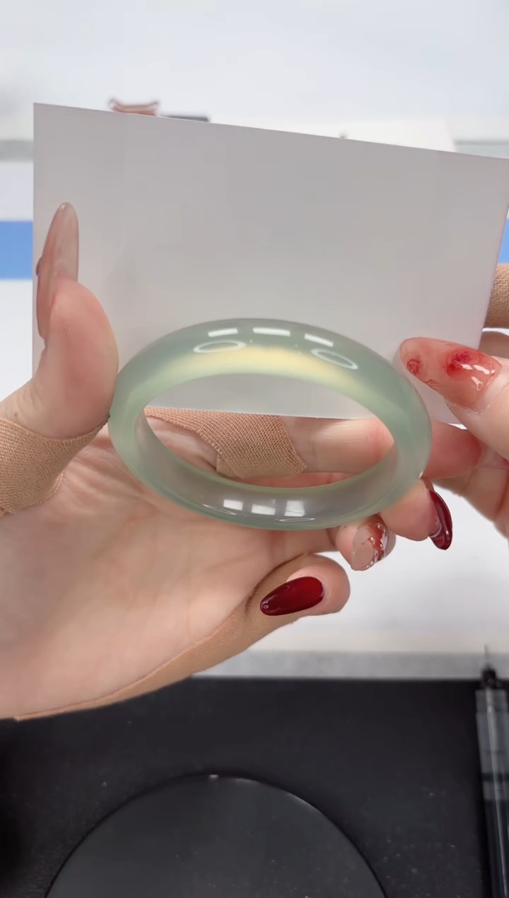 【闪购商品】石英质玉手镯未镶嵌A168-55.2