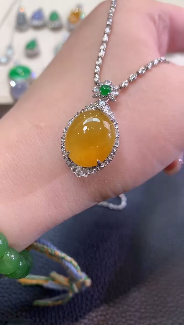 翡翠18K金镶嵌吊坠(不含链)q94 春日珠宝