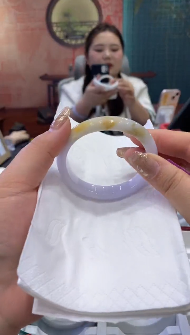 【闪购商品】翡翠手镯未镶嵌多人005452