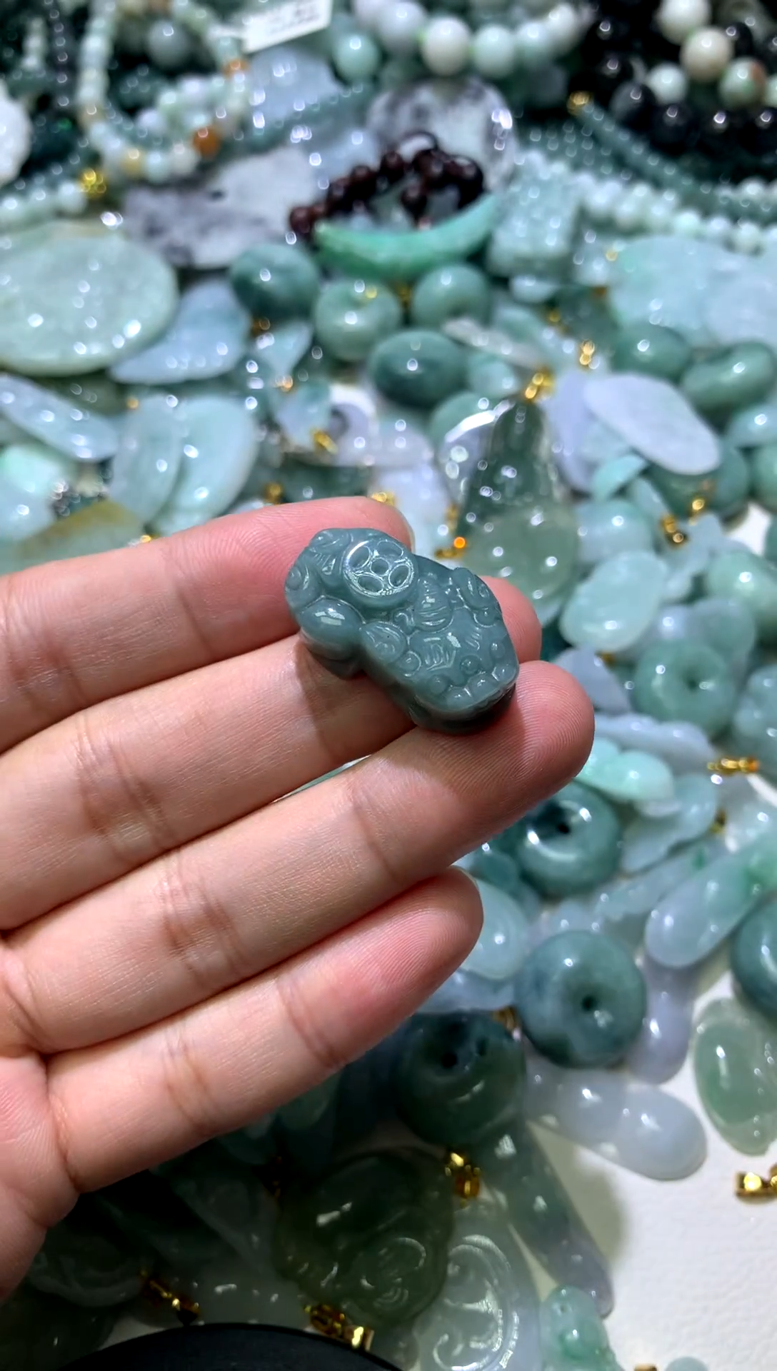 颈饰未镶嵌翡翠1