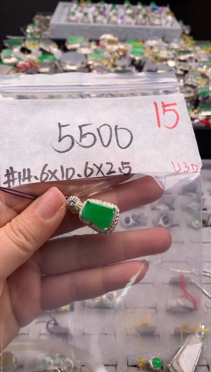 【闪购商品】定制翡翠未镶嵌毛货需精细抛光拍一发一