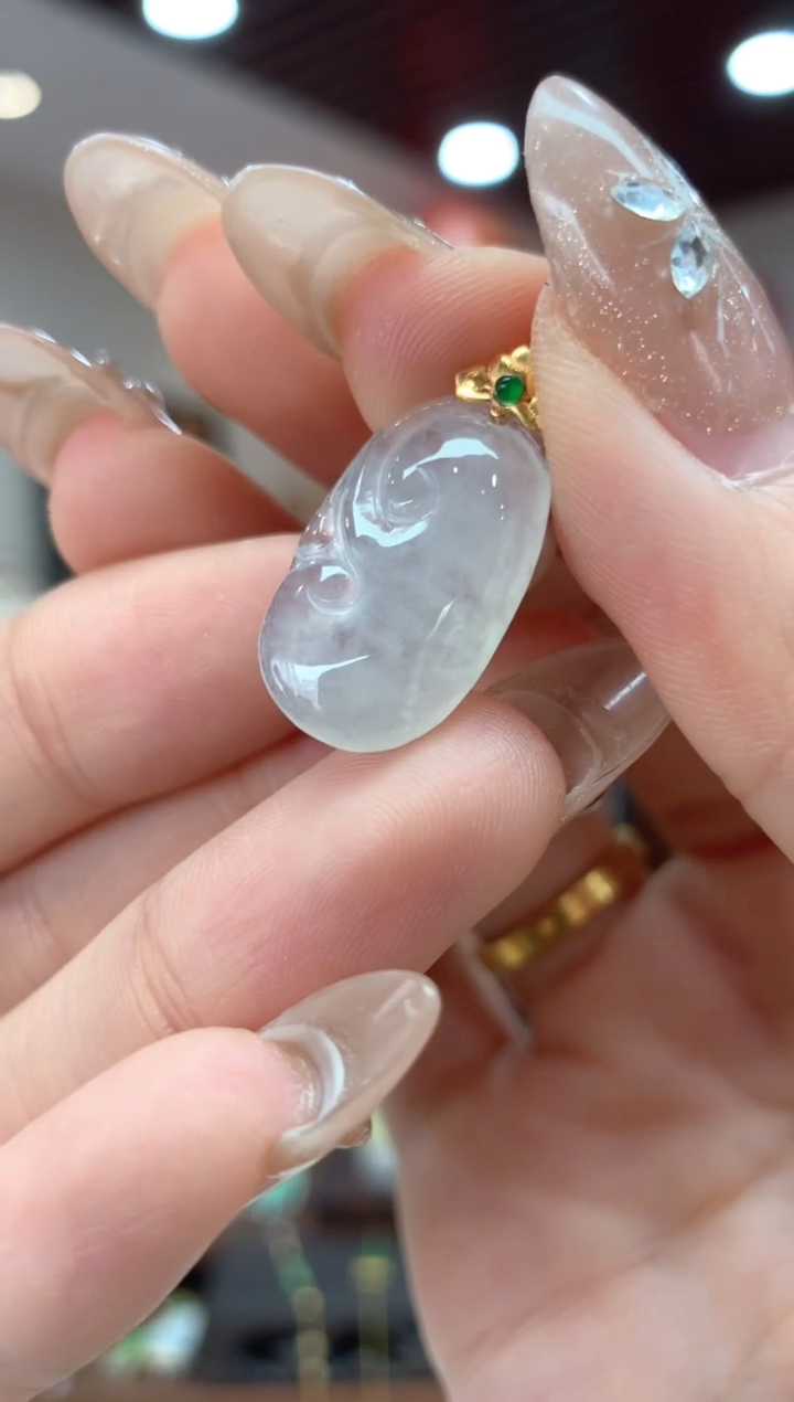 【闪购商品】翡翠吊坠(不含链)18K金镶嵌如意