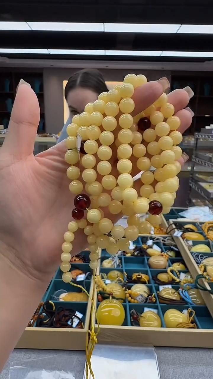 琥珀颈饰未镶嵌212秒拍号 假一罚三 