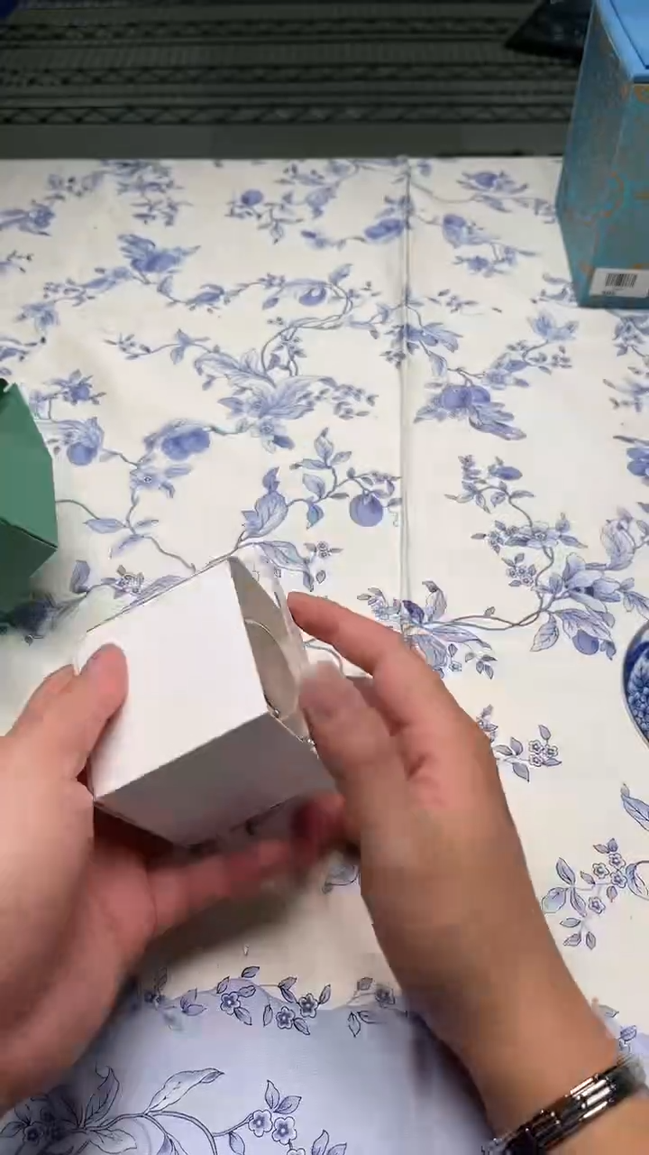 瓷片如图所示如图所示