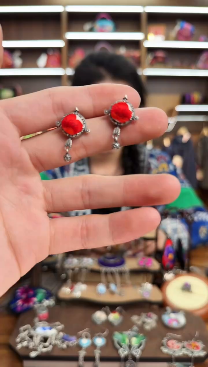 【闪购商品】织绣141蒙阿苏苗绣传承