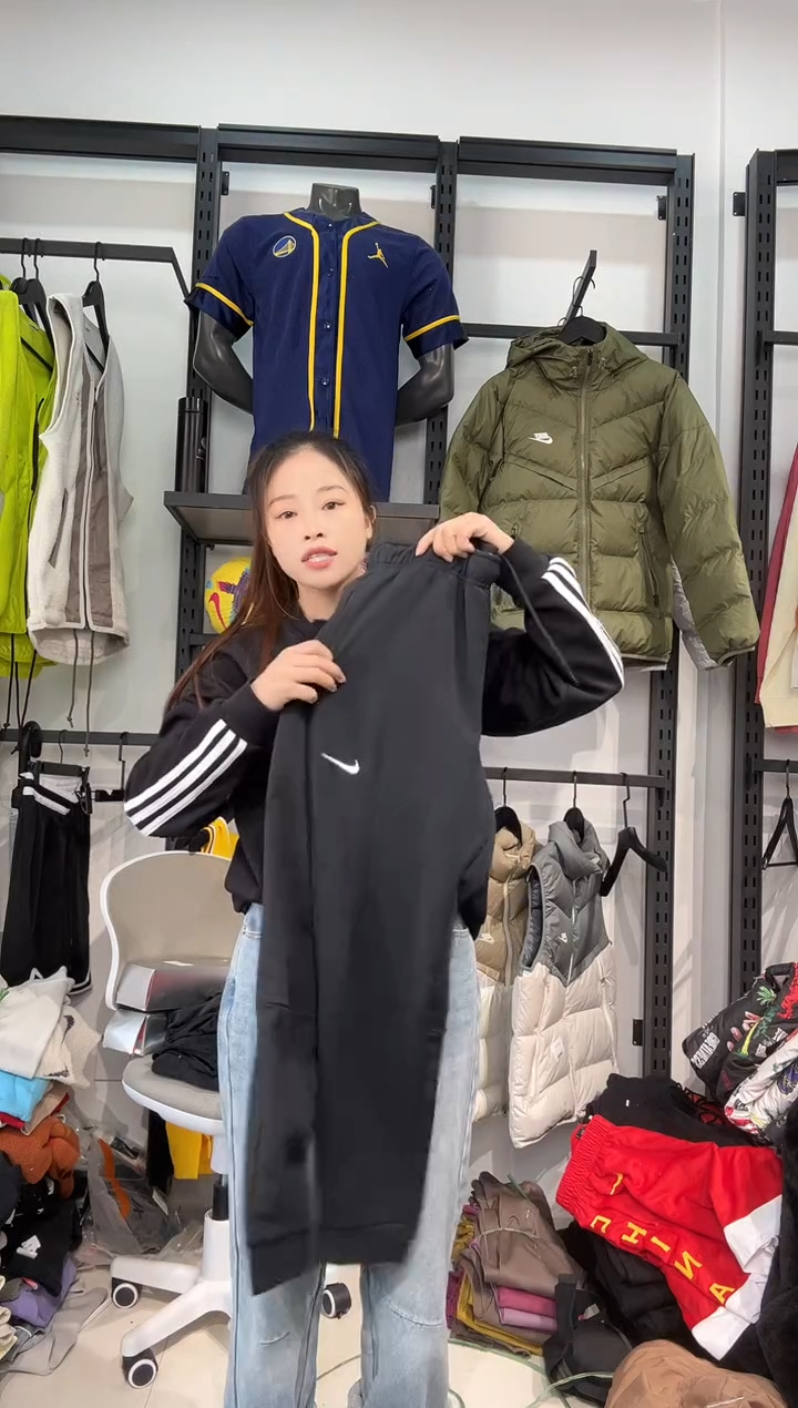 3592闪购编码 Nike/Jordan运动卫衣裤以直播间过款为准 尺码  2xl