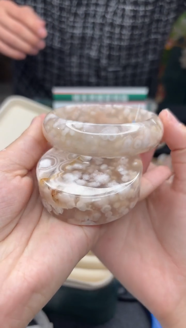 【闪购商品】石英质玉手镯未镶嵌1033（61圈赠送镯心）