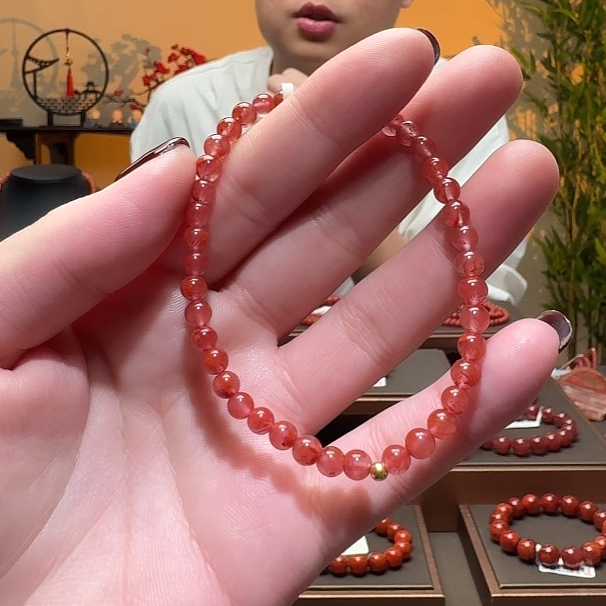 南红玛瑙单圈手串一条约4mm 多样性发货