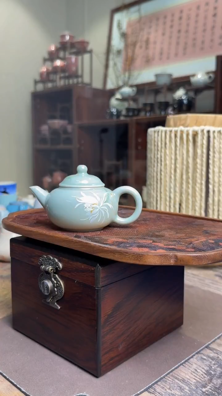 【闪购商品】手绘筠溶壶蕉月色