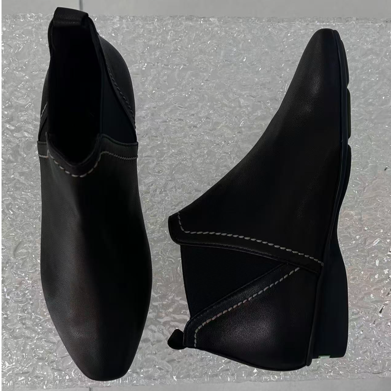 【xineba韩国精品】冬季时尚加绒皮面保暖短明线靴经典耐看