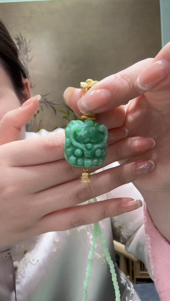 【闪购商品】翡翠颈饰未镶嵌吊坠