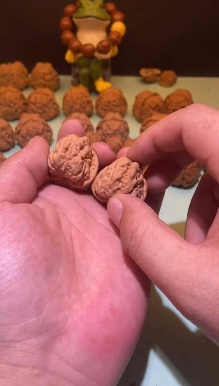 【闪购商品】文玩核桃吊坠山海核饰蛤蟆头34  352